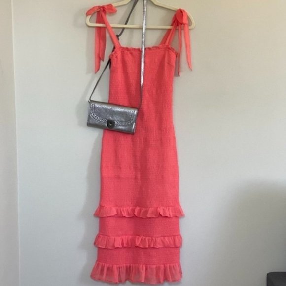 Abercrombie & Fitch Dresses & Skirts - Abercrombie Maxi dress summer 2022 collection xs coral rose like new used once
